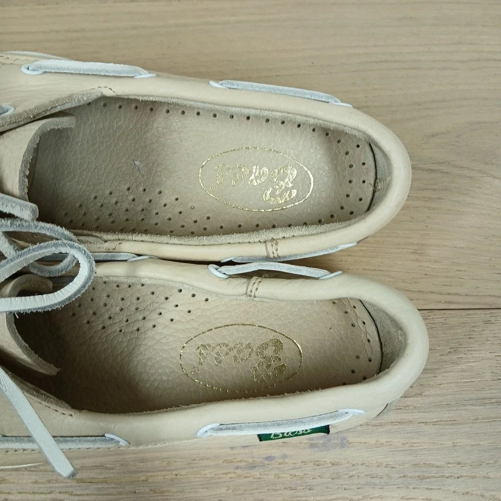 Bass Boaters Leather Boat Shoes Mens 7.5M Cream Leather Preppy Coastal Classic